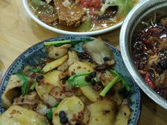 -雷祖芳老妈蹄花店