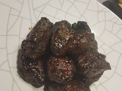 沪市牛肉粒-屋里厢上海菜馆