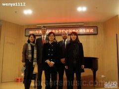 -柏斯音乐艺术中心·钢琴·吉他(上音店)