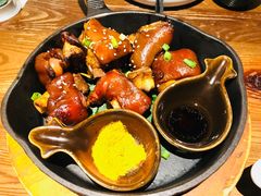 个旧烤猪蹄-云海肴·汽锅鸡·云南菜(美罗城店)