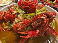 黄焖超大龙虾-指爱龙虾(金杨路总店)