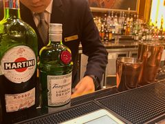 -龙虾酒吧扒房(宁波香格里拉店)