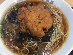 葱烤大排香菇面-老盛昌(聚丰园店)