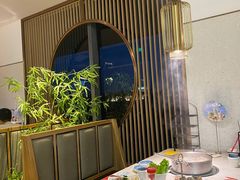 大堂-左庭右院鲜牛肉火锅(浦江欢乐颂店)