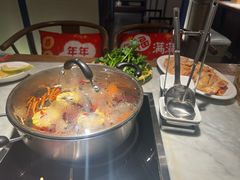 -尚尚仙·酸汤猪手·猪肚鸡火锅(华联万柳购物中心店)