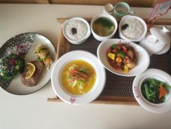 -月满阁月子中心(莲湖区店)