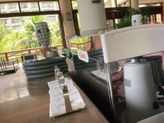 -亚龙湾喜来登·美景台大堂吧
