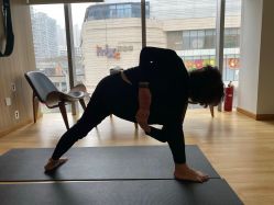 -亦美瑜伽·普拉提