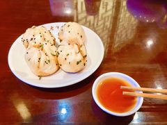 鲜肉生煎-老半斋(福州路店)
