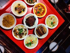 -蓝田九大碗民俗食府(蓝田店)