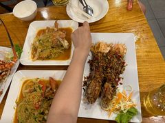 -两兄弟Song Pee Nong(2号店)