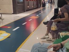 -芭莉与彩虹西餐厅(成都合生汇店)