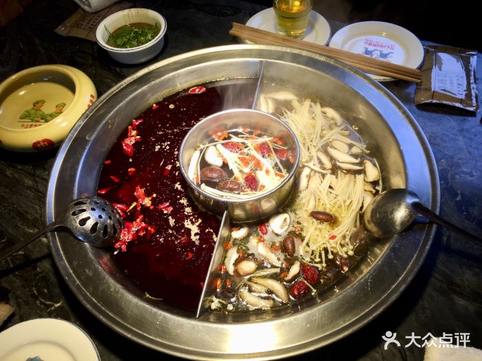 老基地主题火锅(北城天街店)鸳鸯锅图片 - 第4张