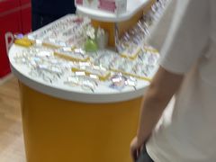 -美空眼镜·星趣控·新乐学·控优点合作店(周浦万达店)