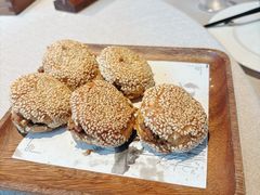 烧饼-四季民福烤鸭店(外滩外白渡桥店)