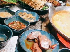 -湊湊火锅·茶憩(打浦桥日月光店)