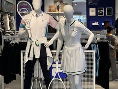 -王府井奥莱临潼小镇(临潼店)