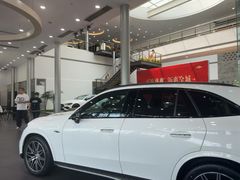-成都中升之星奔驰4S店