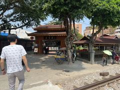 -荷香居(洞企石路店)