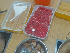 -杨老板·海鲜集市火锅·鲜切牛肉(中防万宝店)