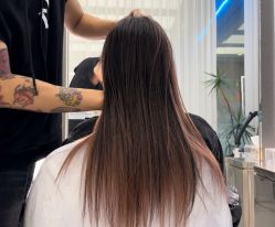 -PE SALON