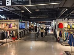 -燕莎奥特莱斯购物中心