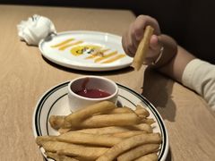 -菲滋意式餐厅(富阳东方茂店)