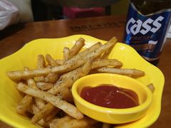 -BHC炸鸡(明洞总店)