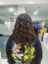 -镁连社·美联社