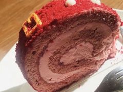 草莓红丝绒卷-星巴克(常州新北公园店)