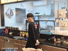 -香港新发烧腊茶餐厅(书城店)