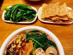 -水平有限螺蛳粉(宏达大厦店)