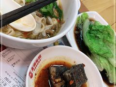 -呷佬·长沙手工米粉(金沙江路店)