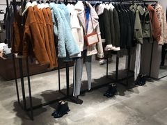 -URBAN REVIVO(西安Momopark店)