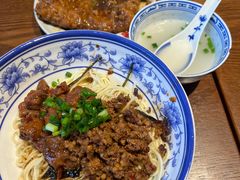-辣肉面大王(天平路店)