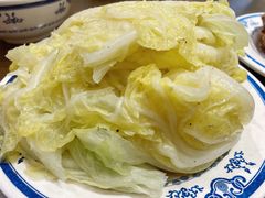焯白菜-老爆肚满五香烧牛羊肉