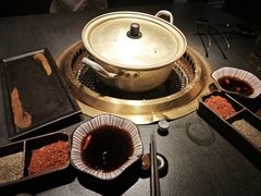 -铭牛烧肉·和牛海鲜自助(高新月牙湖店)