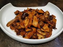 -里山四季中餐厅(来凤街店)