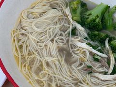 -小杨生煎(金山百联购物中心3楼店)