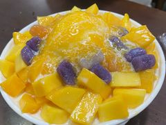 芒果芋圆牛奶绵绵冰-水牛奶皇后糖水铺(深圳总店)