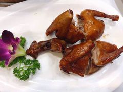 红烧乳鸽-勝記酒家·37年老字号·经典粤菜(荔枝公园店)