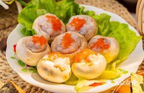 Golden Fish Roe Shrimp Dumplings