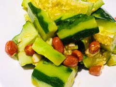 凉拌黄瓜-胖哥俩肉蟹煲(湖滨银泰in77店)