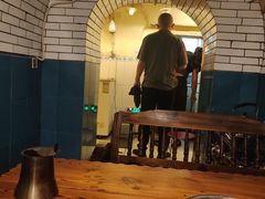 大堂-洞庭洲·防空洞火锅·烧烤·铜锅涮肉(新百广场店)
