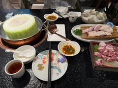 -得意咚瓜·顺德鱼生·冬瓜火锅(深圳首店)