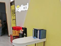 -J-Optical佳视明眼镜·蔡司视觉(青岛金茂览秀城店)