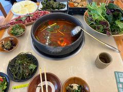 -贵厨酸汤牛肉(花果园国际中心店)