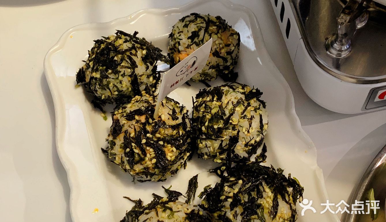 吃个饭也要内卷朋友圈💪🏻