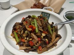 -绿草地·湘菜(芙蓉天街店)