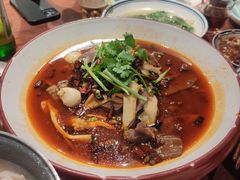 -川流不息·地道川菜·小龙虾(新松江路店)